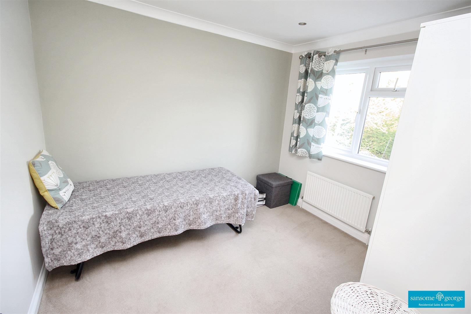 Hayfield Close, Tilehurst, Reading